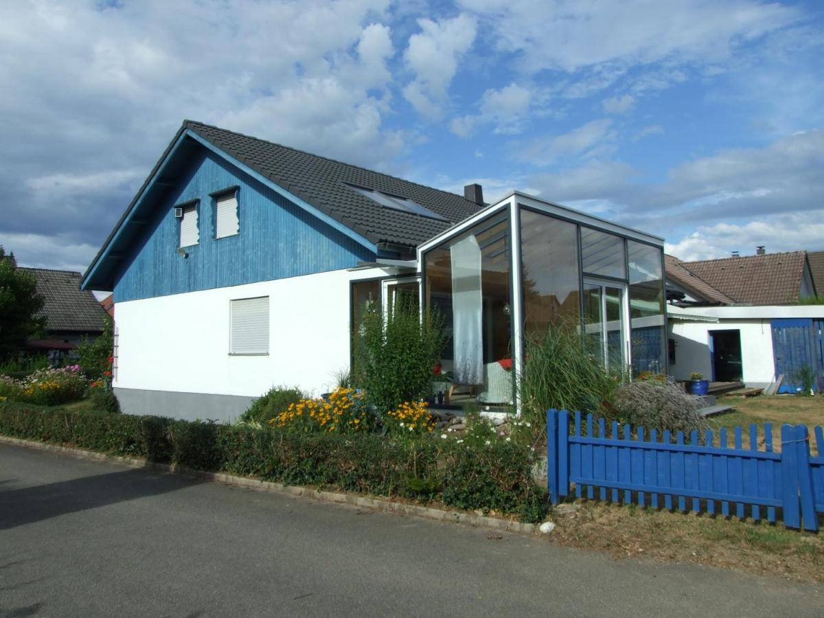 Haus Edeltraud, helle und ruhige Wohnung im Souterrain, 70 qm, Rheinfelden, Infos gibt Peter Heubüschl aus Lörrach Rheinfelden  Exterior foto